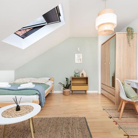 Pastel Grove Suite - By Upstairs Krakow Exterior photo