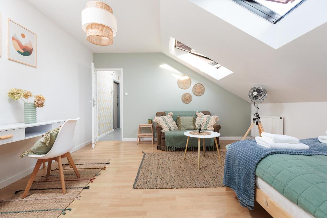 Pastel Grove Suite - By Upstairs Krakow Exterior photo